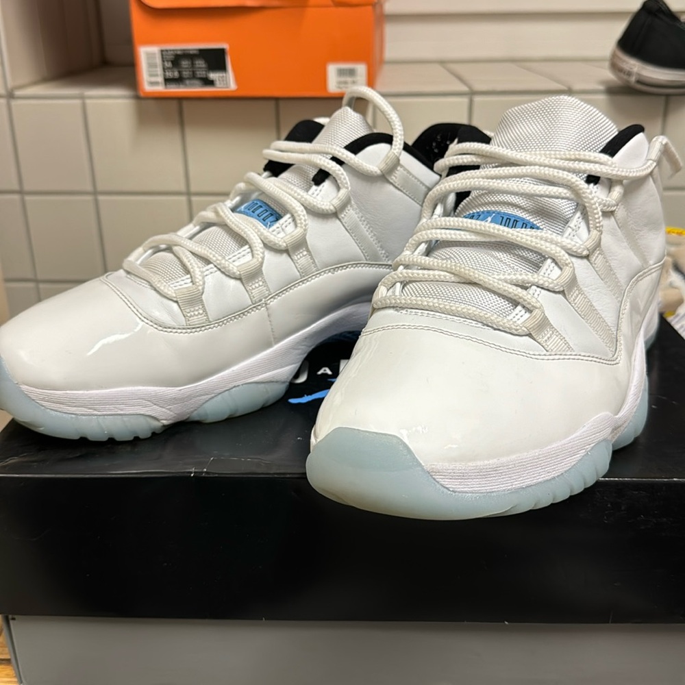 Nike Air Jordan 11 Retro Low Legend Blue size 14 AV2187-117 OG XI Retro UNC
